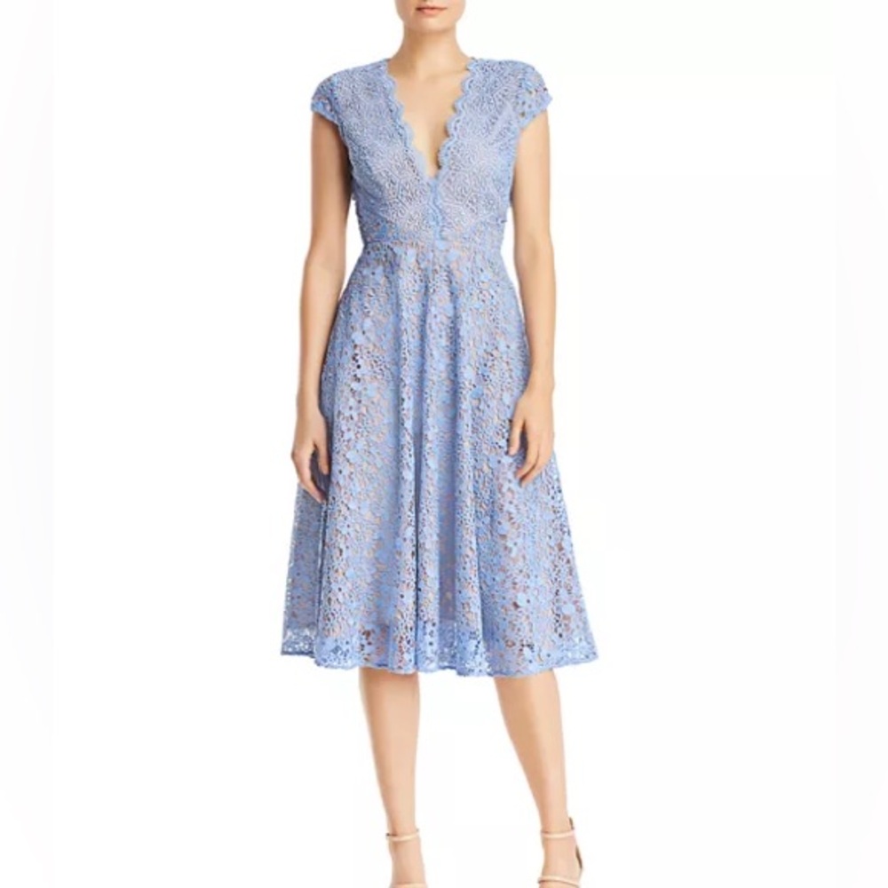 Sau Lee Emma Blue Lace Dress Women’s Size 6 Open Back Lined Midi